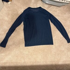 Lululemon metal vent Long Sleeve Shirt